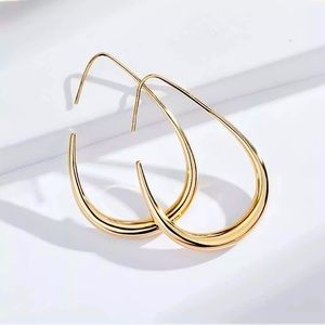 🍋2/$30 New Gold Minimalist Crescent Hoop Earrings